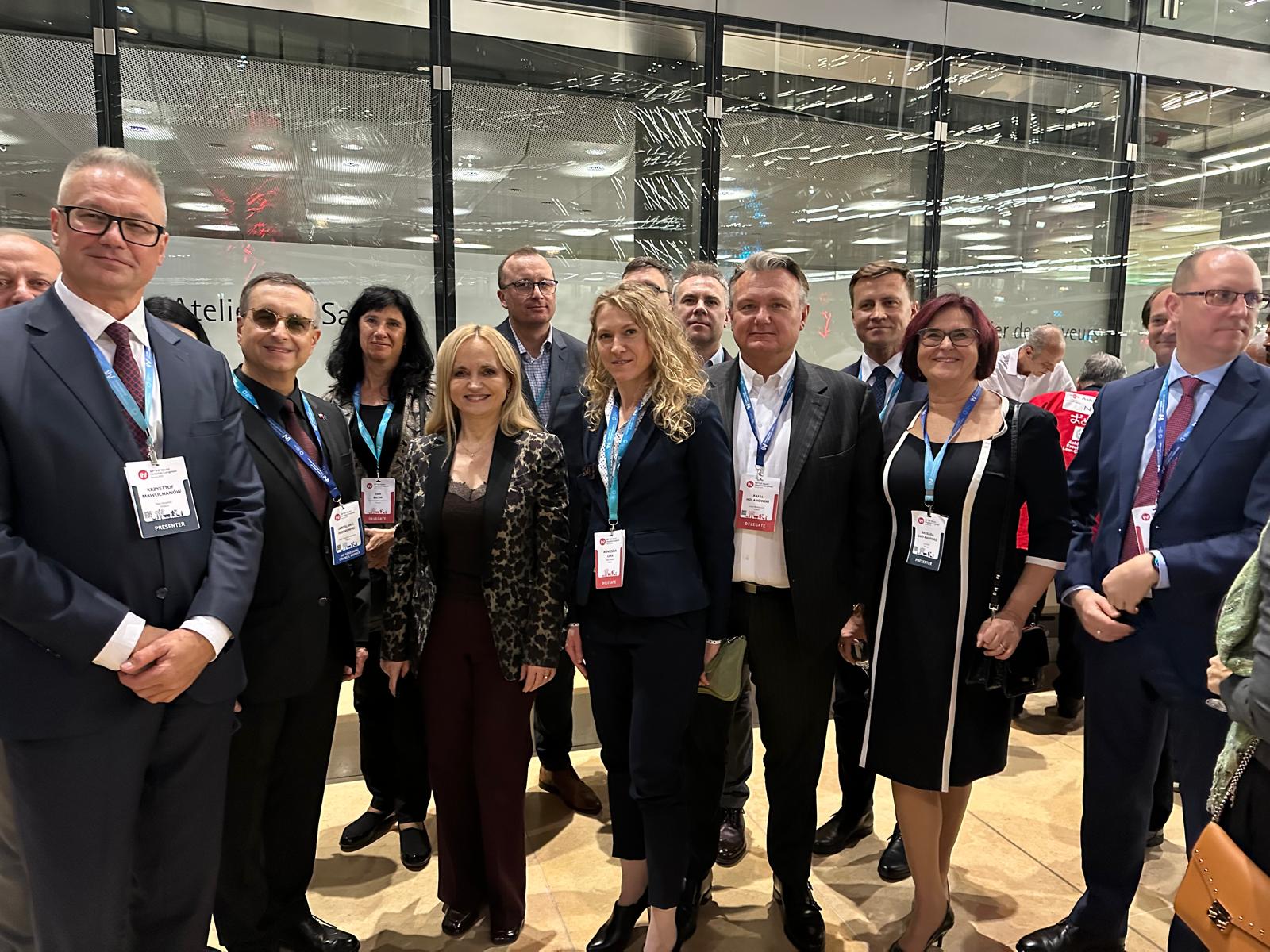 Szpital na Klinach wśród światowych liderów medycyny. Nasze doświadczenia na Kongresie Międzynarodowej Federacji Szpitali w Genewie