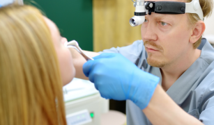 Polipy nosa - przyczyny, objawy i leczenie. Jak rozpoznać ten częsty problem