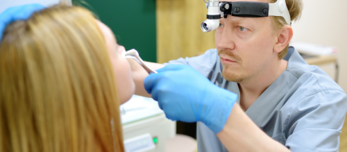 Polipy nosa - przyczyny, objawy i leczenie. Jak rozpoznać ten częsty problem