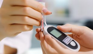 jak-skutecznie-zarzadzac-poziomem-cukru-we-krwi-1-kopia