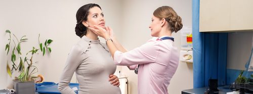 poporodowe-zapalenie-tarczycy-jak-je-rozpoznac-i-kiedy-konieczne-jest-leczenie-1