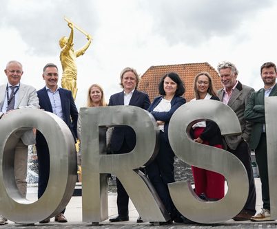 historyczne operacje na odleglosc dr pawel wisz przeprowadzil pierwsza w europie zdalna prostatektomie