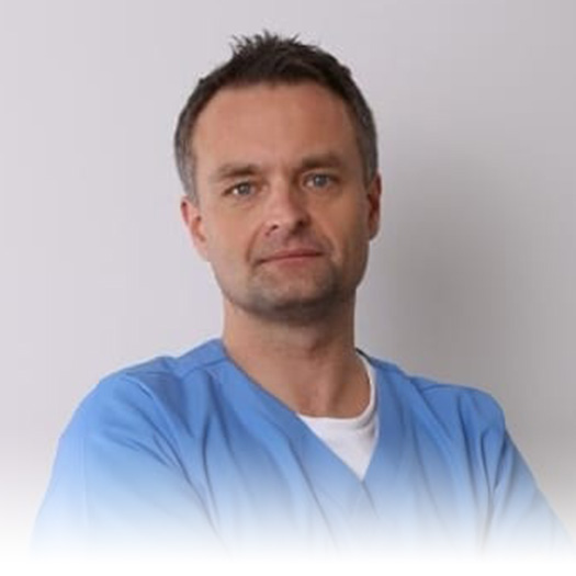 Lek. med. Tomasz Mierzwiński, Chirurg ogólny